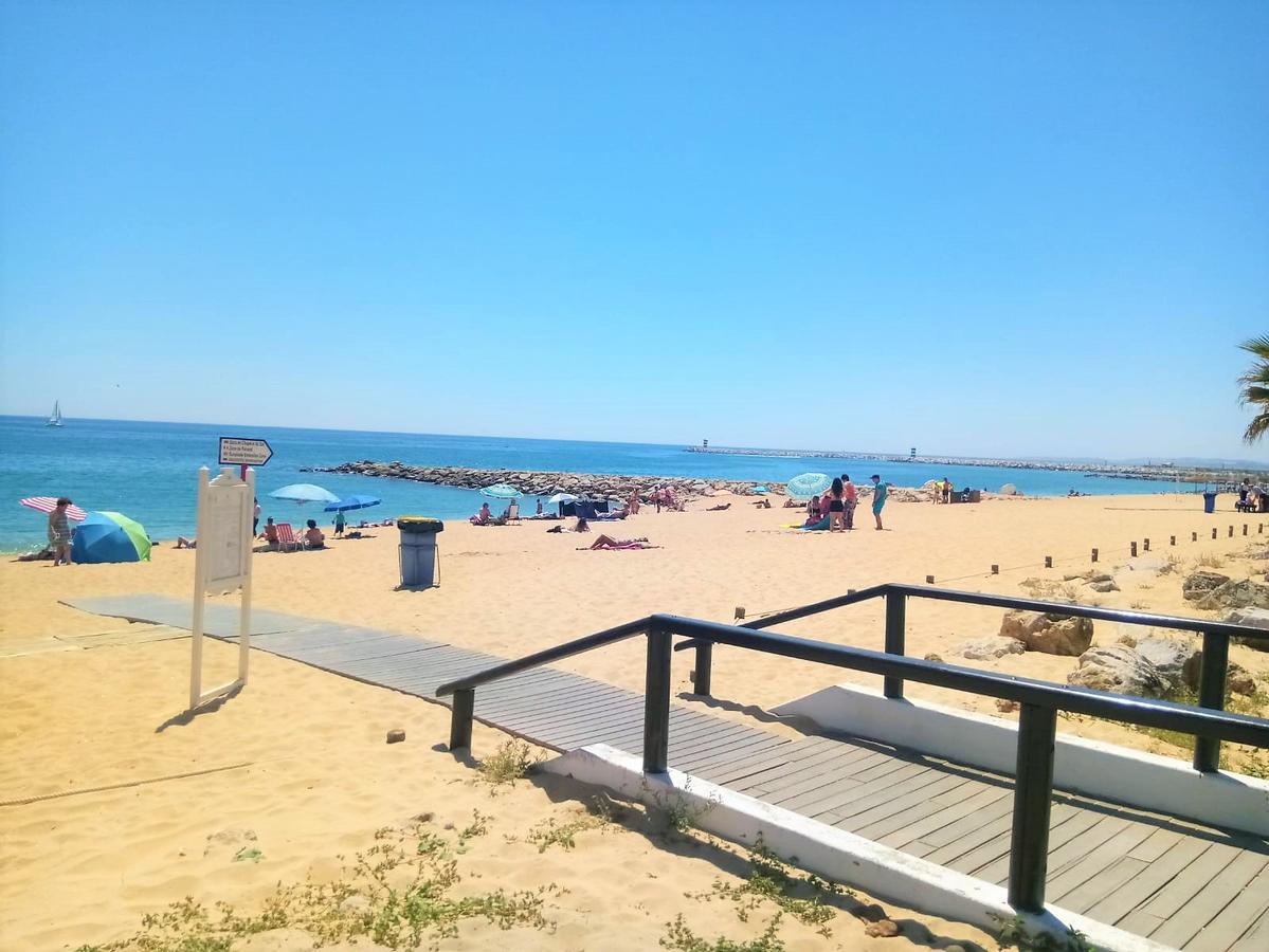 Mira Atlantico 13- Terraco Com Vista Mar E Cidade, Wifi, 80Mt Praia Quarteira Bagian luar foto