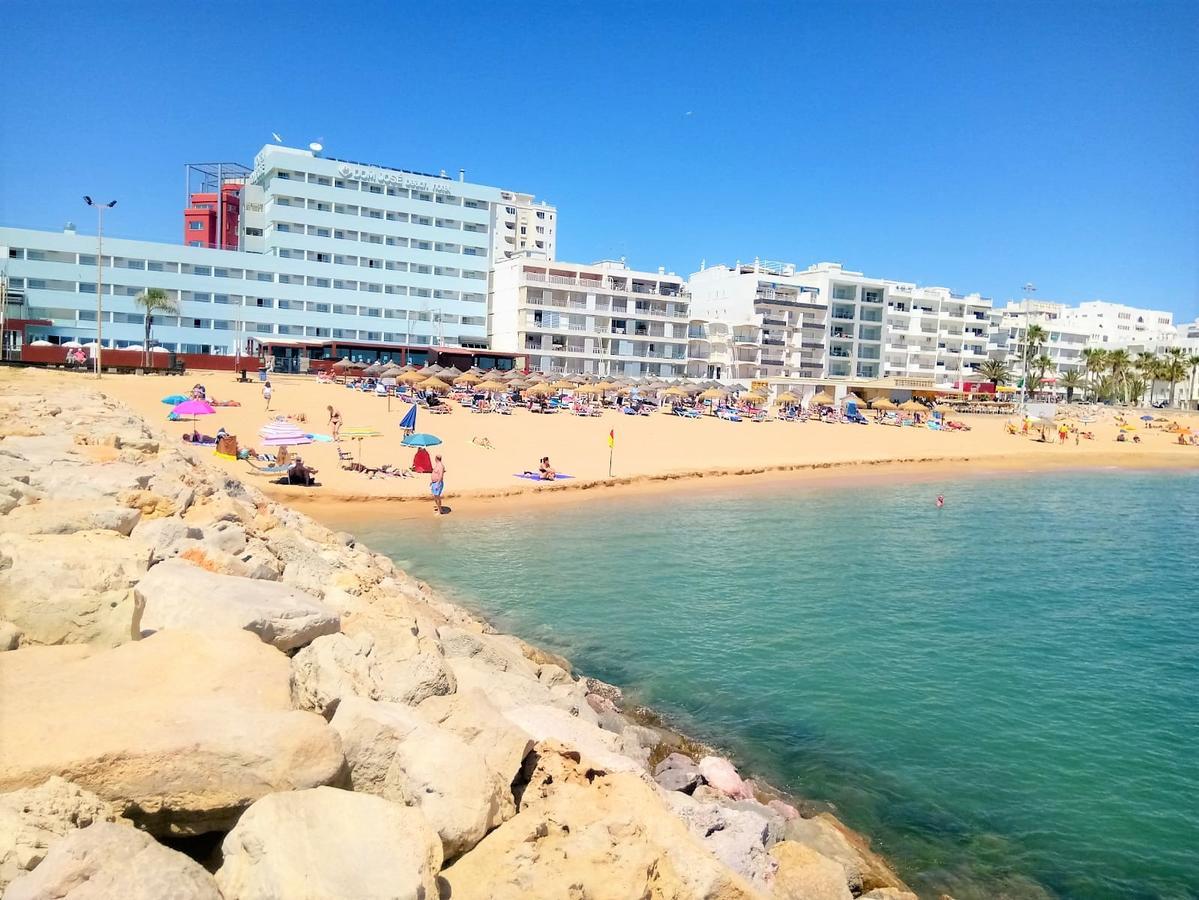 Mira Atlantico 13- Terraco Com Vista Mar E Cidade, Wifi, 80Mt Praia Quarteira Bagian luar foto
