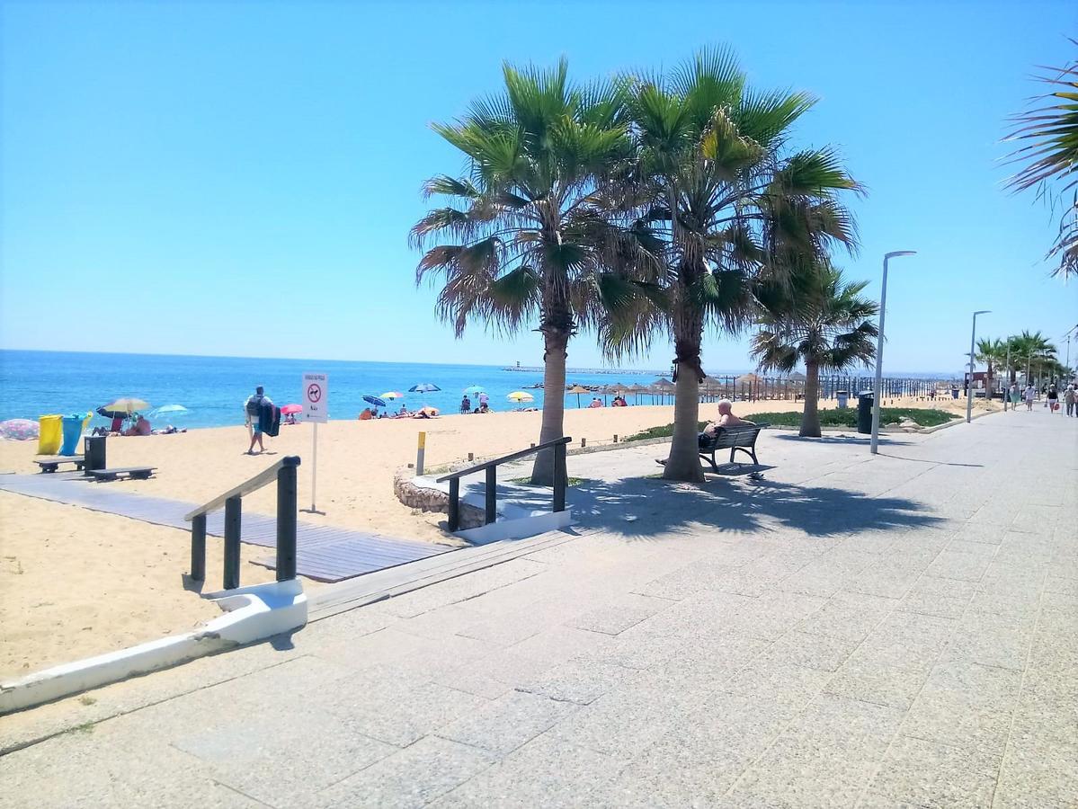 Mira Atlantico 13- Terraco Com Vista Mar E Cidade, Wifi, 80Mt Praia Quarteira Bagian luar foto